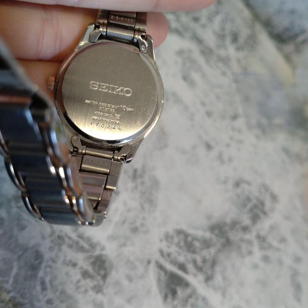 [USED] SEIKO solar-powered watch, working condition