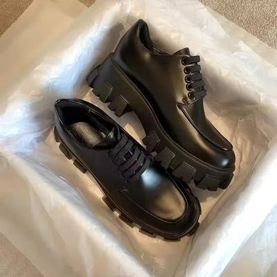Scarpe Basse in Pelle Stile Britannico 2026 Scarpe Loafer Primavera e Autunno Scarpe con Lacci Piattaforma Fondo Spesso Rialzate
