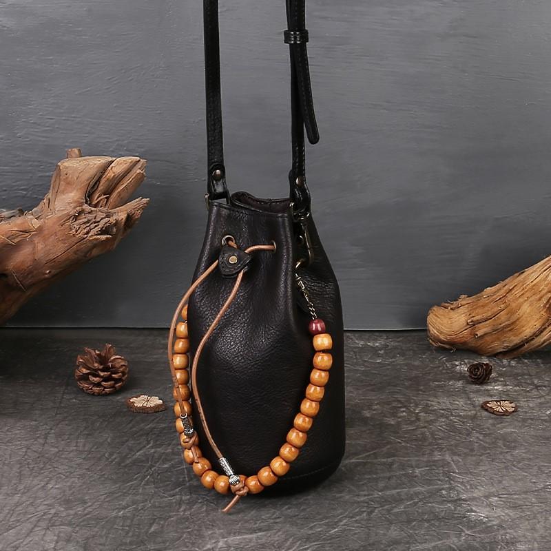 Johnature Geantă de umăr de damă din piele naturală lucrată manual, geantă crossbody retro cu șnur, mini geantă tip găleată de mână