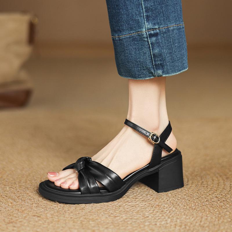 New summer thick heel beach sandals round head large size shoes medium heel rear empty thick sole non-slip comfortable square heel sandals women