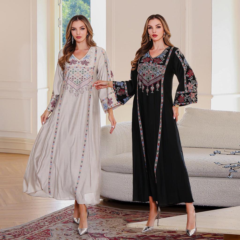 Elegant Rhinestone Embroidered Abaya - Dubai Style Women's Long Robe