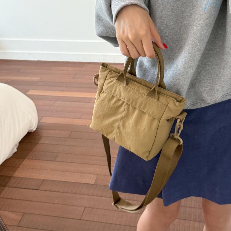 Casual Versatile Crossbody Bag for Commuting To Work Single Shoulder Bag Lightweight and Simple Handle Bag