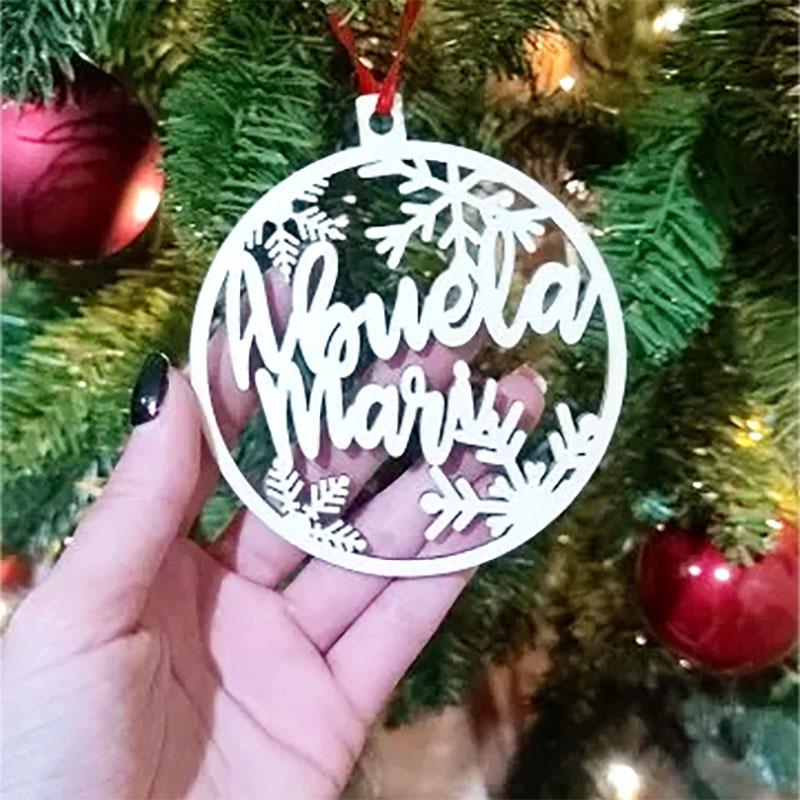 Personalized Different Name Christmas Ornament Custom Christmas Bauble Laser Cut Snowflakes Decoration Wooden Hanging Gift