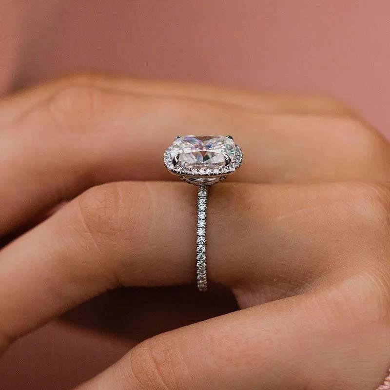 Clear Wedding Ring Ring, Pigeon Egg Oval Prop Studio Ring, High-End Women'S Ring