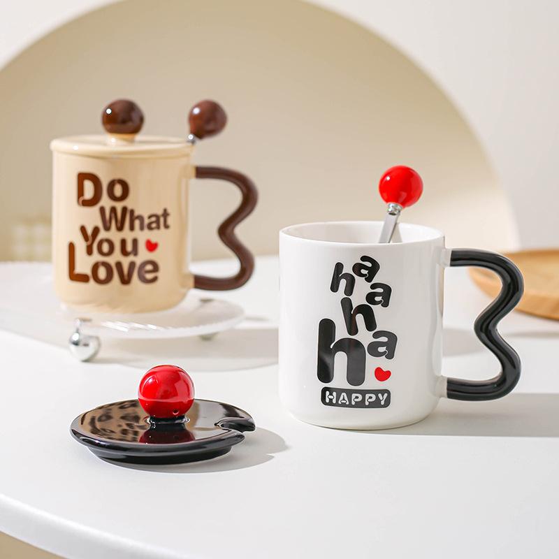Mode Keramik Wasserbecher Kreative Haushaltstasse Paartasse Kaffeetasse mit Deckel Löffel Zum Verschenken an Freunde