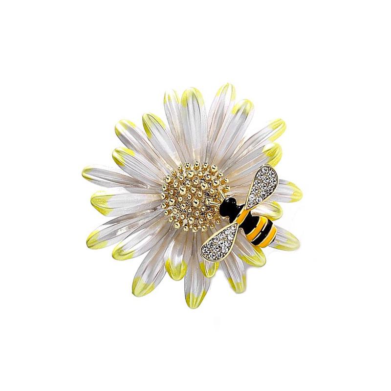 Elegant Daisy Bee Brooch Corsage Pin for Women - High-End Lapel and Safety Suit Accessory