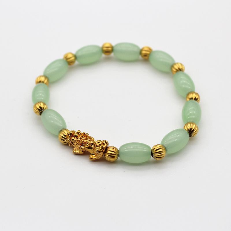 Ladies' Oval Agate Bracelet, Imitation Jadeite Jade Bracelet, Pixiu Gold Bead Wealth Jewelry