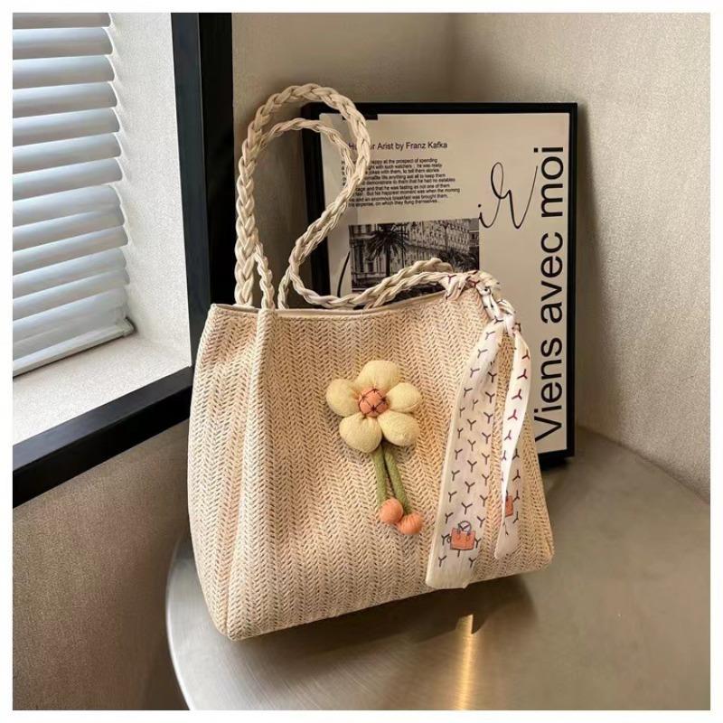 Holiday seaside woven straw bag women's large capacity, new rattan handheld shoulder bag commuter tote bag