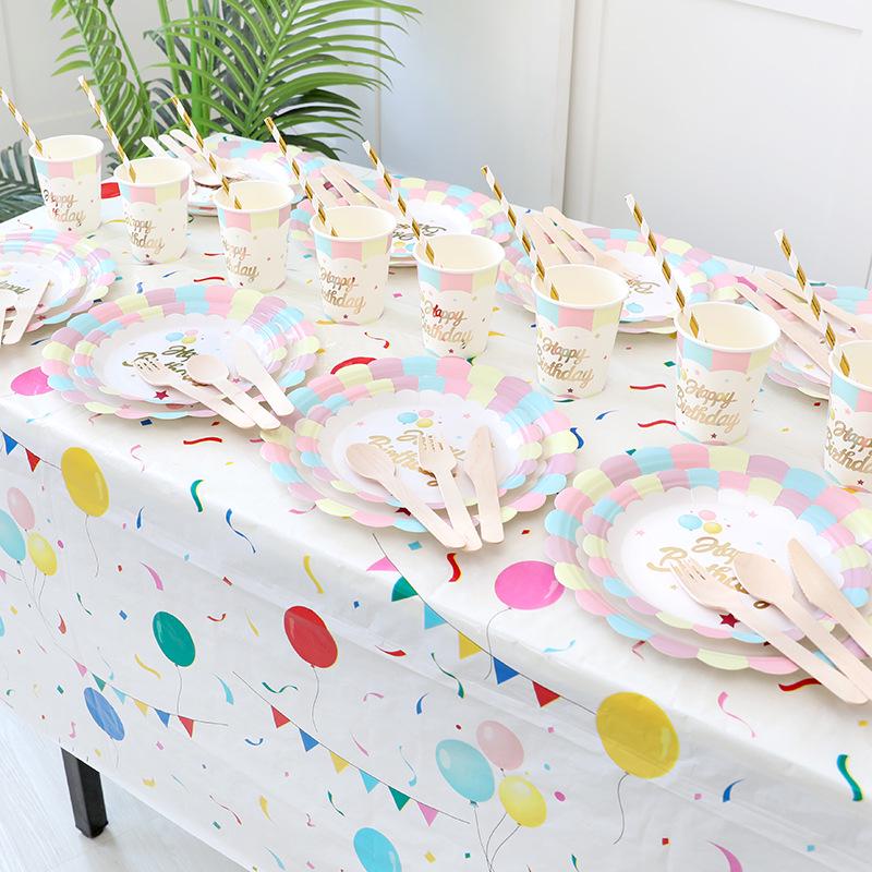 Kids' Party Disposable Tableware: Birthday Tablecloth, Cake Plates, and Dessert Table Decor
