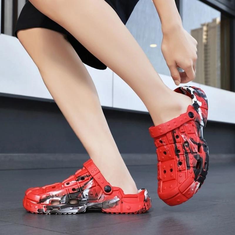 Hole Men's Shoe Platform Beach Cheap Shoes Liquidation Slides Trend 2025 Comfortable Clappers Low Price Y2k Male Slipper