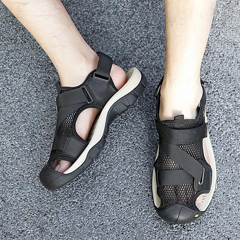 Summer Outdoor Leather Sandals Men's Lightweight Non-Slip Platform Sports Leisure Pump Soft Bottom Sandals Wading Beach Shoes