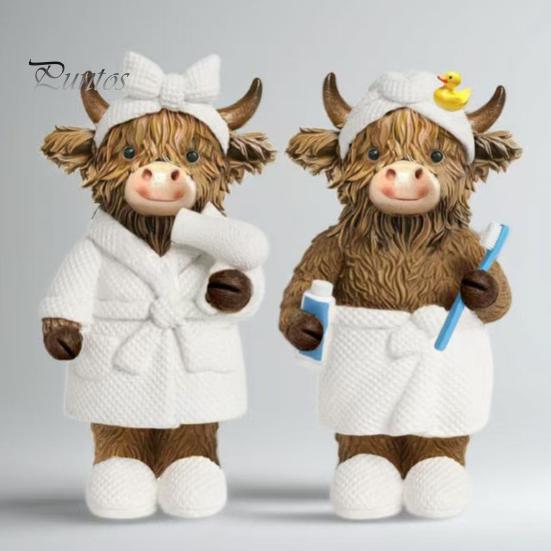 Creative Resin Craft Figure Bathroom Highland Cow Figurine, in Bathrobe Statue, Cute Healing Style Room Decorations Animal Ornament for Farmhouse Home