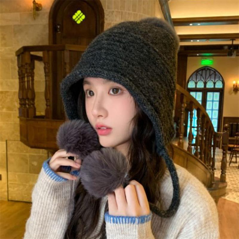New Autumn and Winter Cute Hairball Ear Protection Knitted Hat, Cold Protection and Warmth, Big Head Circumference and Small Wool Hat