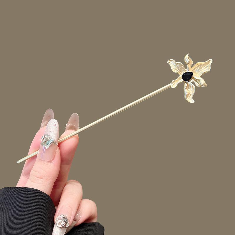New Chinese Style Hairpin National Trend High-End Sensation Hair Accessories Cold Ancient Style Alloy Butterfly Knot Hairpin