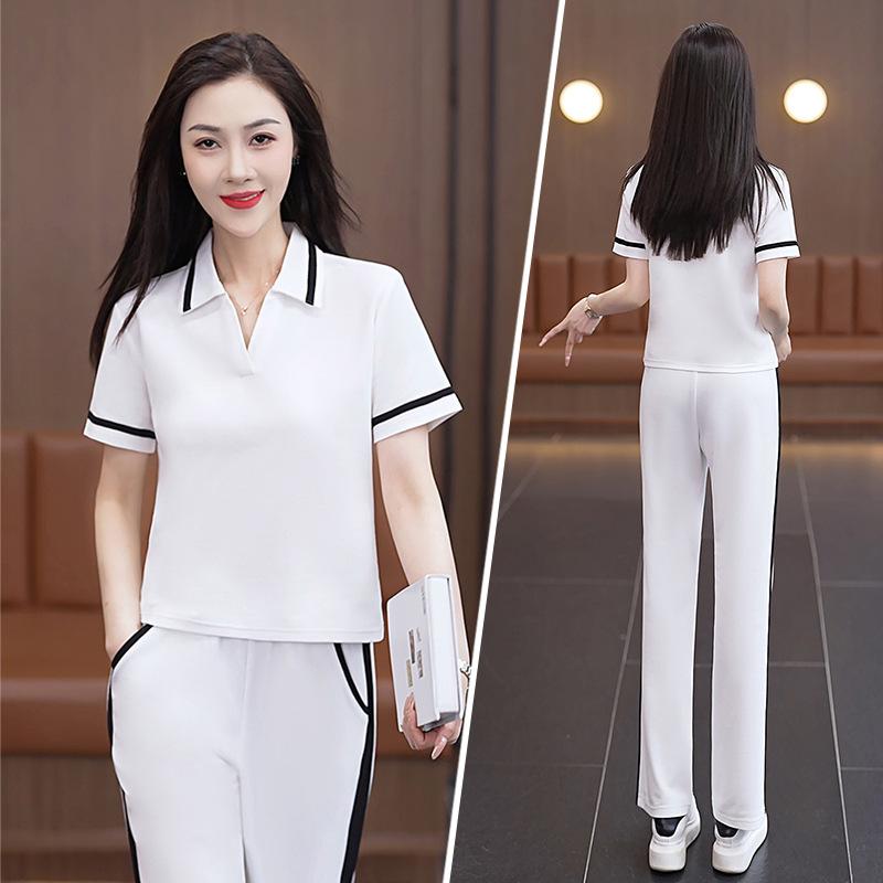 Dámský letní volný ležérní sportovní set se krátkým rukávem a stojáčkem, dvoudílný set