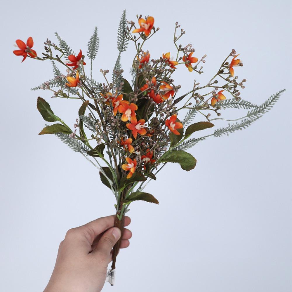 

Реалистичные симуляционные хризантемы Роскошные шелковые искусственные цветы Украшение для гостиной оранжевый