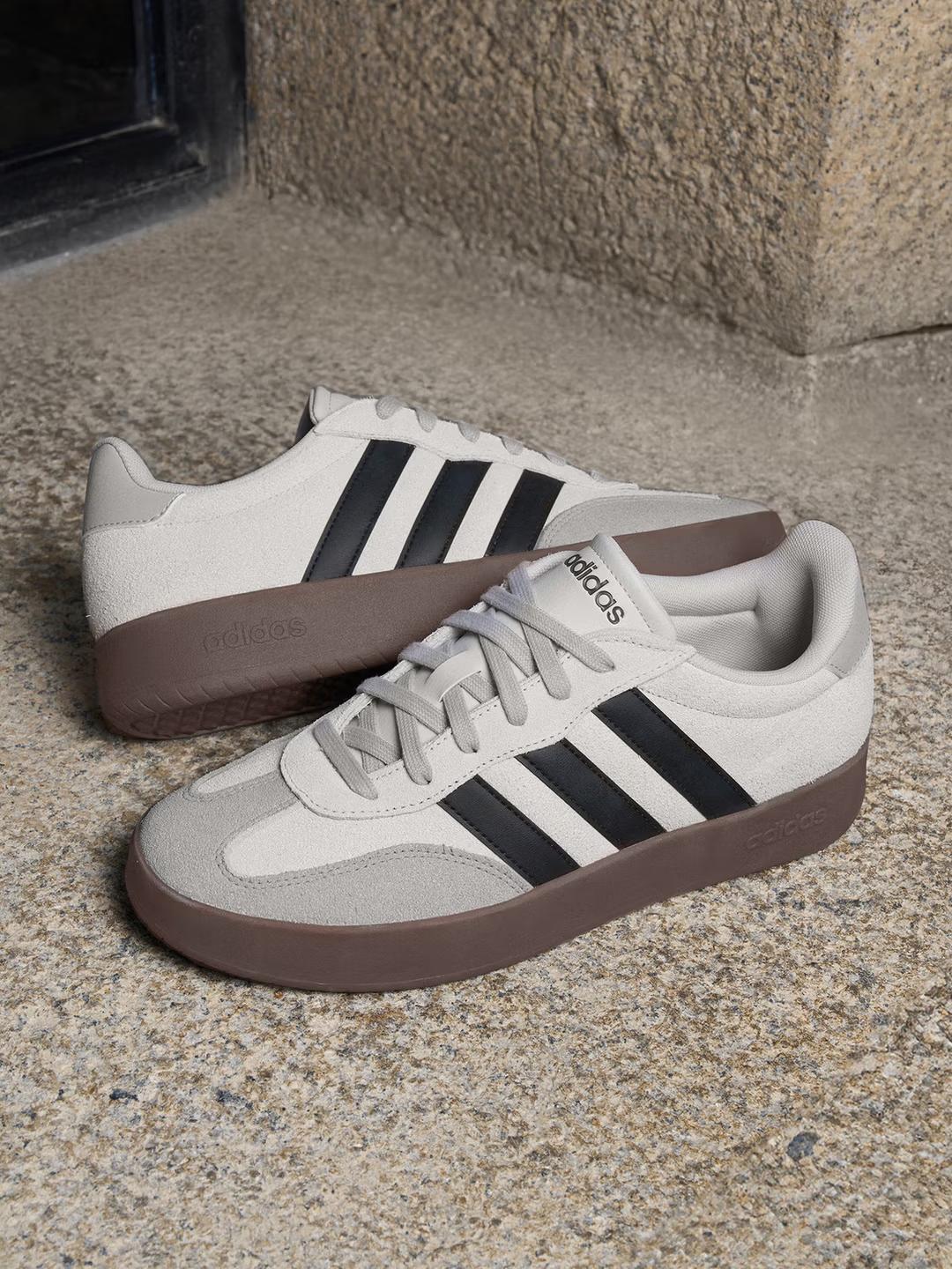

Adidas BARREDA sneakers Adidas sports shoes JQ4234 35.5 серый