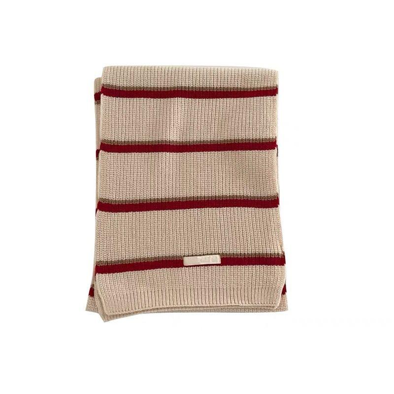 Gentle and versatile beige wool scarf women's winter warm Japanese contrasting color Christmas gift knitted scarf ins wind