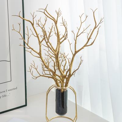 Decoração de casa – Flores e coroas artificiais