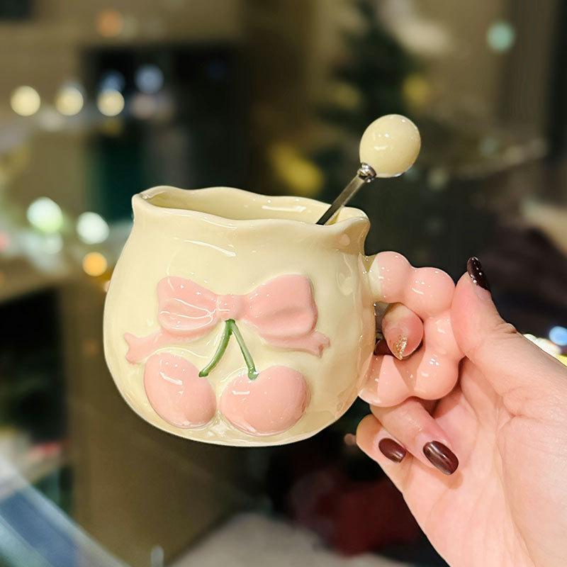 

Retro Embossed Cherry Ceramic Mug with Spoon Pink Girlish Office Coffee Cup with Underglaze Color As A Souvenir 280ml
