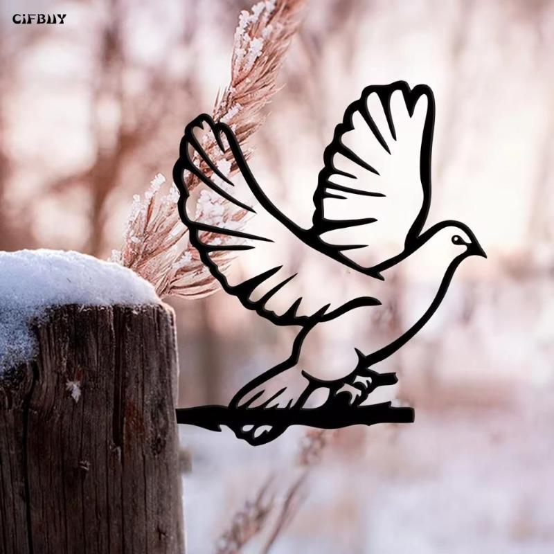 Anticorrosion Metal Pigeon Plaque Elegant Housewarming Gift for Garden