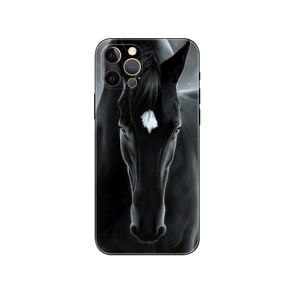Running a Horse In an Animal Pouch Phone Case for Iphone Se 6 6s 7 8 Plus X 10 XR XS 11 12 13 Mini Pro MAX Black Tpu Back Cover