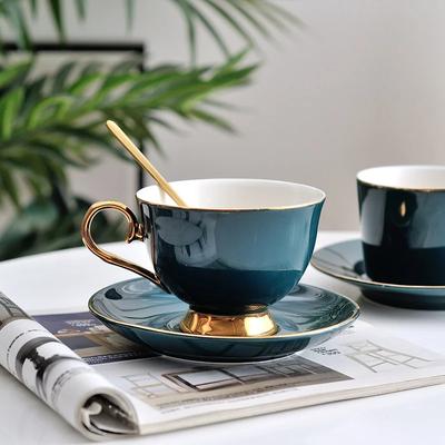 1Pcs Cerâmica Café Xícaras e Pires Criativo Chá da Tarde Flor Chá Conjunto Xícaras Nórdico Simples Doméstico Xícaras de Chá Presentes Caneca