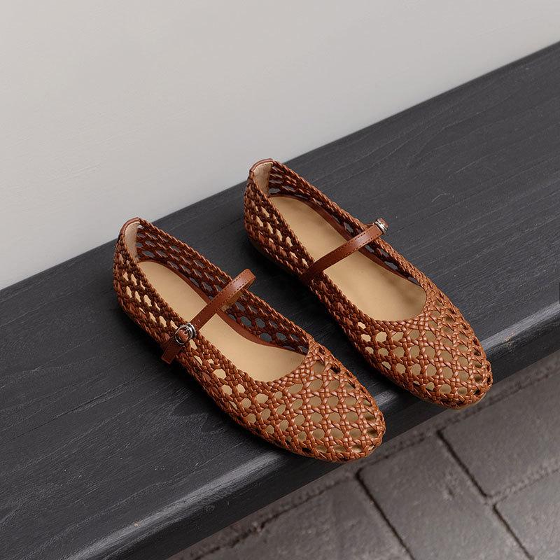 Holiday wind~ 2025 summer new French square head hollow woven Mary Jane shoes women's word with shallow mouth single shoes