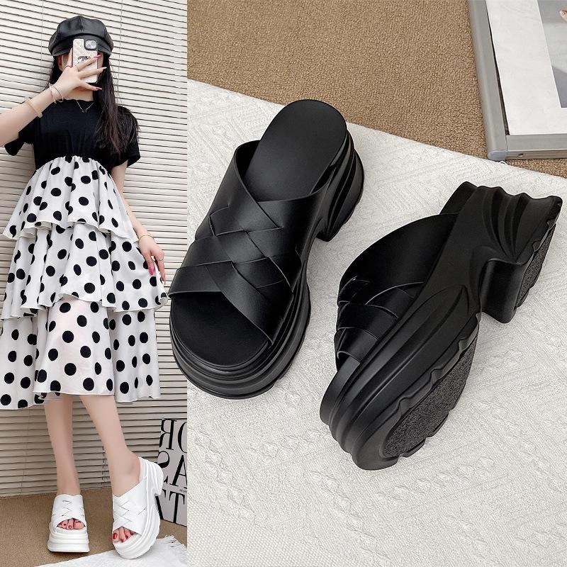 New Thick Heel Cool Slippers Women's Summer 2025 New Muffin Thick Bottom Hollowed Fish Mouth Slippers Fashion Flip