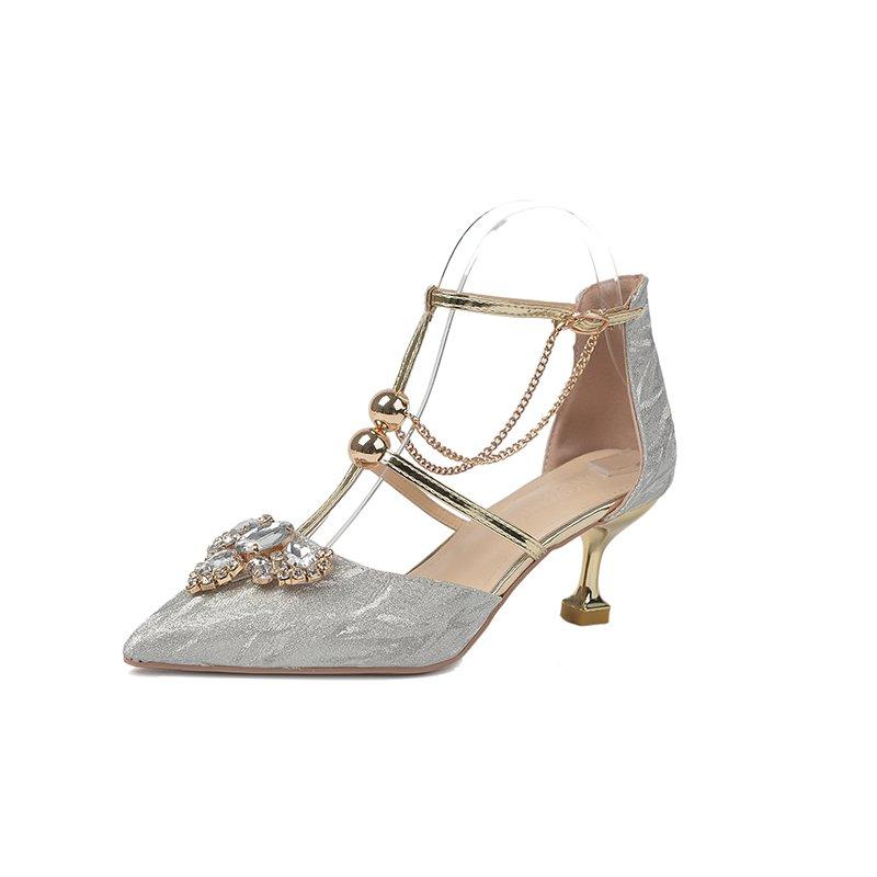 

Мода Мода Остроносые Босоножки Стилетто Летние Новые Баотоу С Мелким Вырезом С Пайетками Металлическая Цепочка Нескользящие Износостойкие Каблуки 39 серебряный