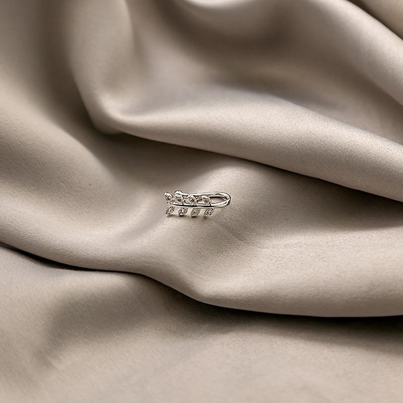 Perforated U-shaped Nose Clip Retro and Cold Style Bow Accessory Moon Octagonal Star Diamond-encrusted Nose Decoration