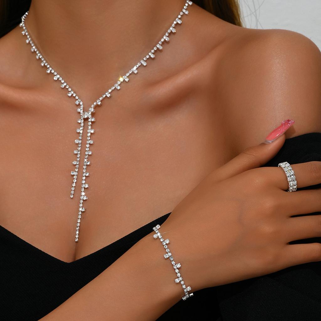 Chaîne Diamant Design Simple, Collier, Boucles d'oreilles, Bague Bijoux Ensemble de Mariée Accessoires