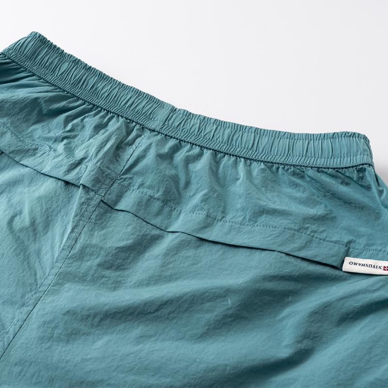 Men's Quick Dry Nylon Athletic Shorts – Contrast Side Panel Elastic Waist Sports Shorts for Outdoor & Streetwear