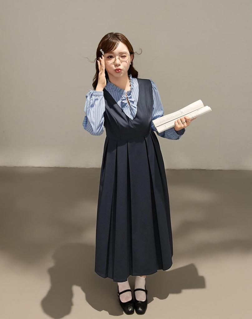 Autumn Pleated Slimming Plus Size College Style Two-Piece Dress for Women