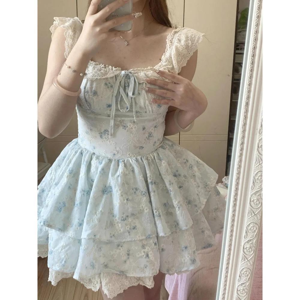 French sweet pink small flying sleeves floral dress women's summer small man waist fugitive princess fluffy short dress