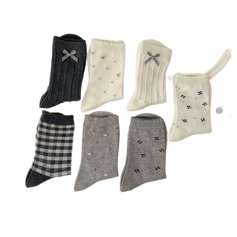 Autumn and Winter Three-dimensional Bow Boneless Mid-calf Socks, Sweet Socks, Women's Lace Socks, Grey Twisted Pile Socks