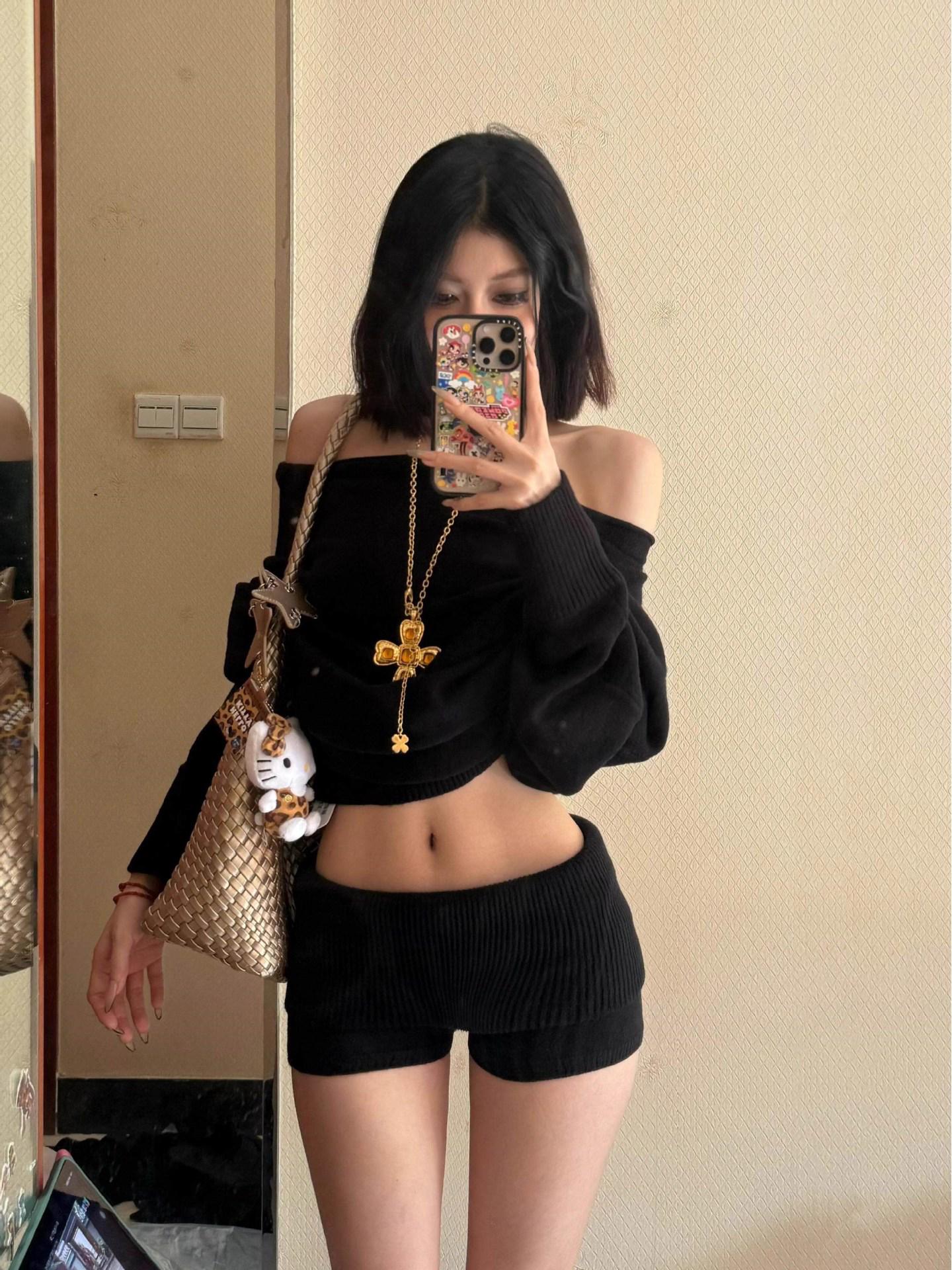 

Women s Low-Waist Sexy Wool Shorts - Black, Tight-Fitting, Ultra-Short, Casual Spring Wear Medium чёрный