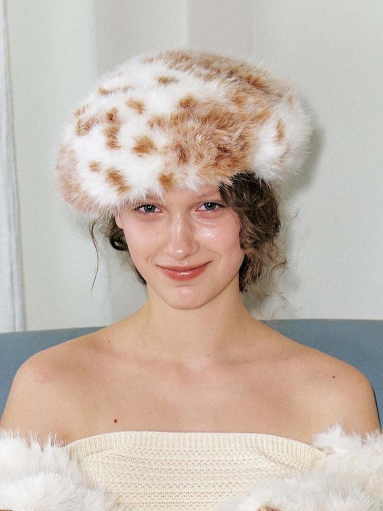 Poejidam Fur Marin Beret In Bambi