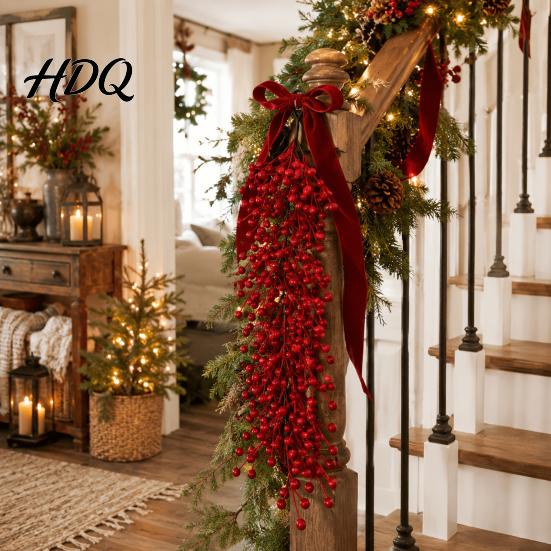 Realistic Plastic Berry Hanging Artificial Red Swag Branch Christmas Rustic Style Wall Wedding Background Floral Decor Hangings Seasonal Waterfall