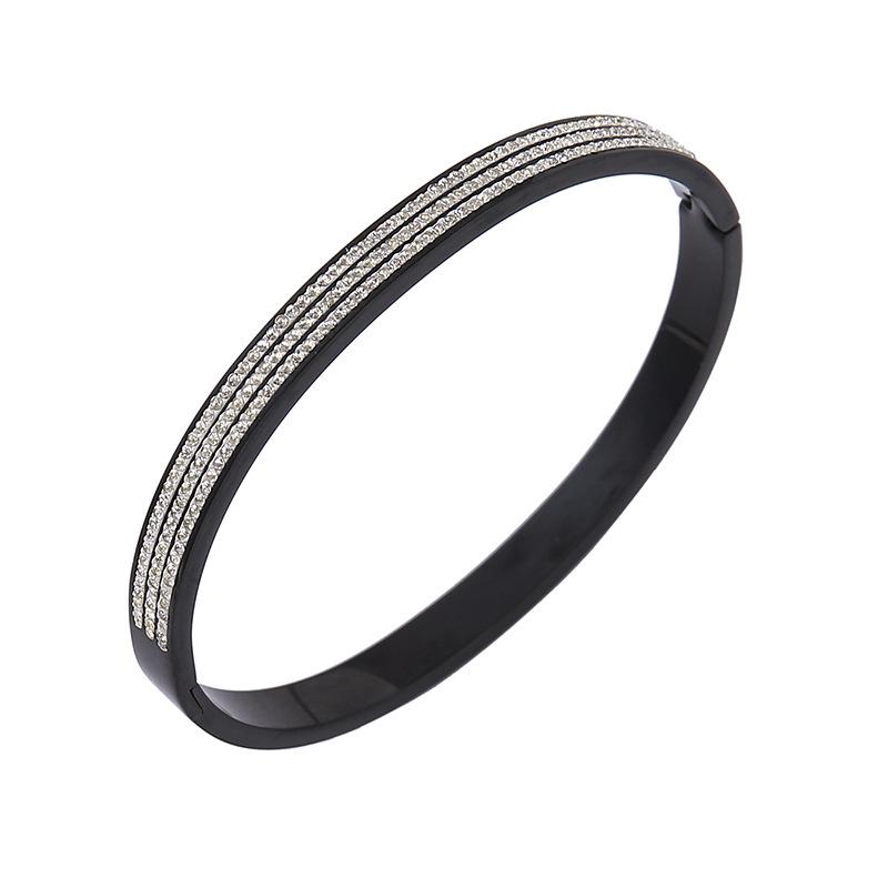 Bracciale in Acciaio Titanio con Strass Stile Europeo-Americano: Design di lusso di nicchia, Resistente al colore e durevole