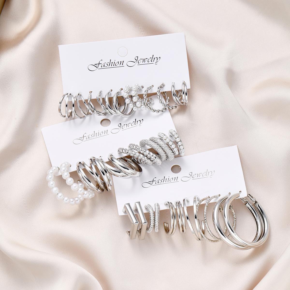 

18 Pairs Silver Color Pearl Twist Hoop Earrings Set Vintage Metal Circle Geometric Earrings for Women 2024 Trendy Jewerly Gifts