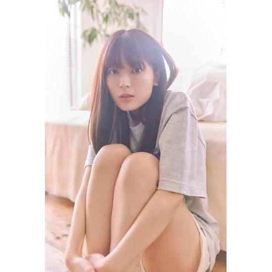 Nogizaka46 Iwamoto Renka 1st Photo Book Itazurana Kaze