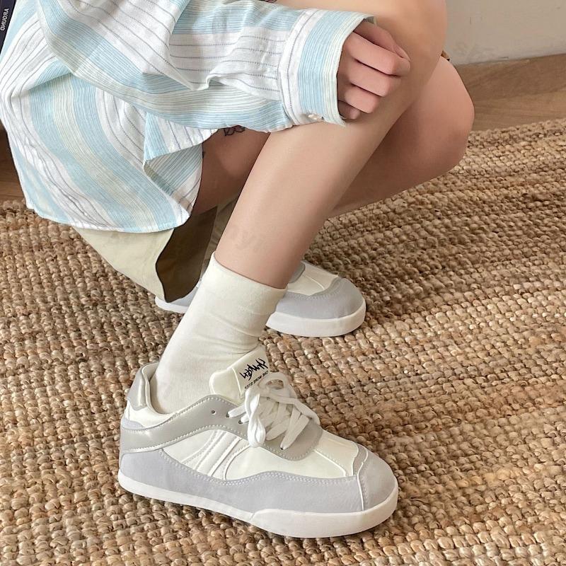 Fashion Women's White Sneakers Spring Autumn Fashion Cross Tied Outdoor Non Slip Flats Comfortable Height Increase Vintage Casual Shoes