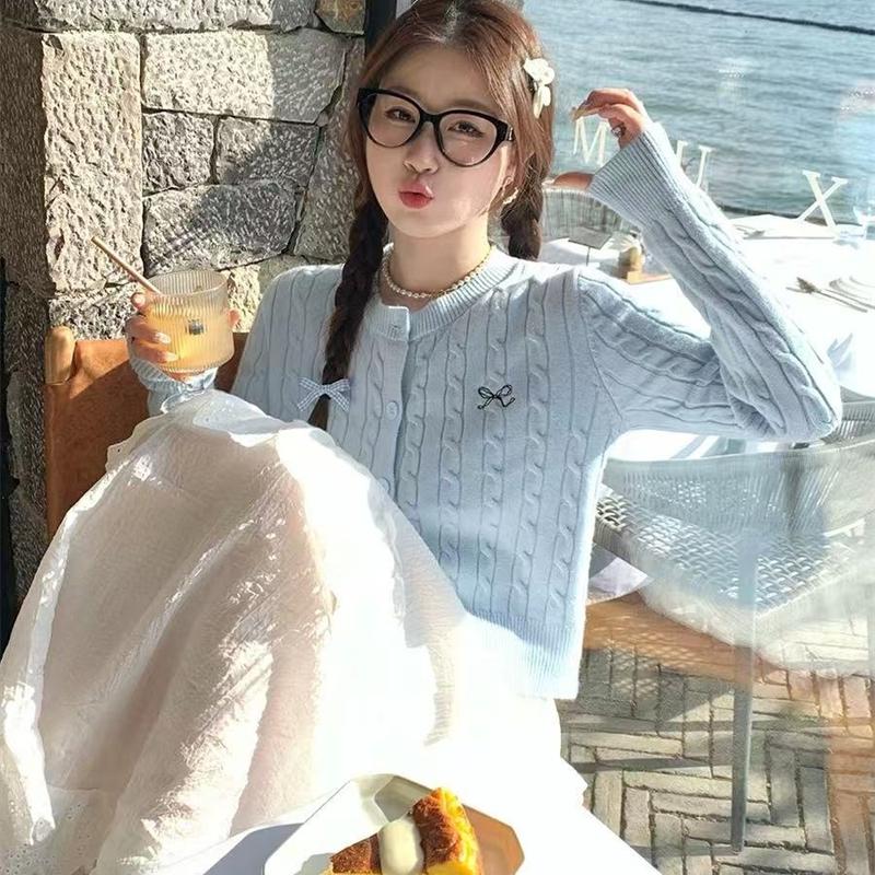 

Преппи стиль Кардиганы Свитер весна осень тонкий короткий Кардиган Женский О-образный вырез Однотонный Однобортный серый Кардиган Женские Свитера One Size