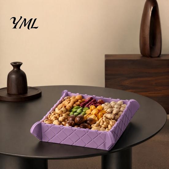 Waterproof Kitchen Accessory Foldable Silicone Magnetic Mat, Heat Resistant Hot Pad, Portable Table Mat Non-slip Trivet for Dining And Camping Picnic
