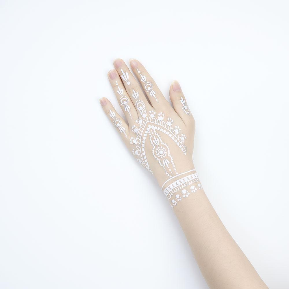 1 ورقة تاتو حنة بيضاء وشم مؤقت أزرق مضيء لليد