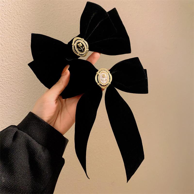 New Black Velvet Bow Hair Pins Elegant Fabric Alloy Roses Hair Clips For Women Fashion Ponytail Barrette Heawear Accessories
