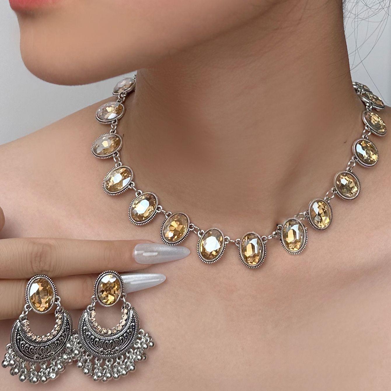 

Модный комплект ювелирных изделий ожерелье серьги для женщины