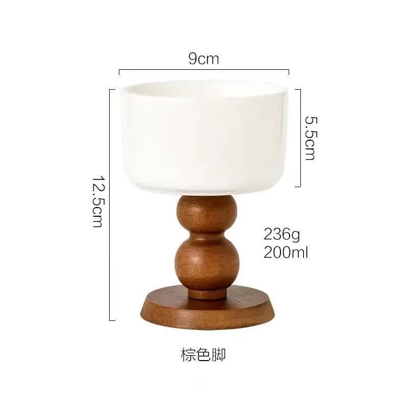 Neuer kreativer Keramik-Snackteller im Retro-Stil mit hohen Beinen, zarter Tee-, Obst- und Untertassen-Dessertschale aus französischem Holz, hohes Weinglas
