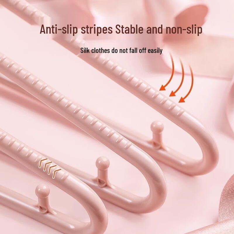 Camellia Heavy-Duty Plastic Clothes Hangers